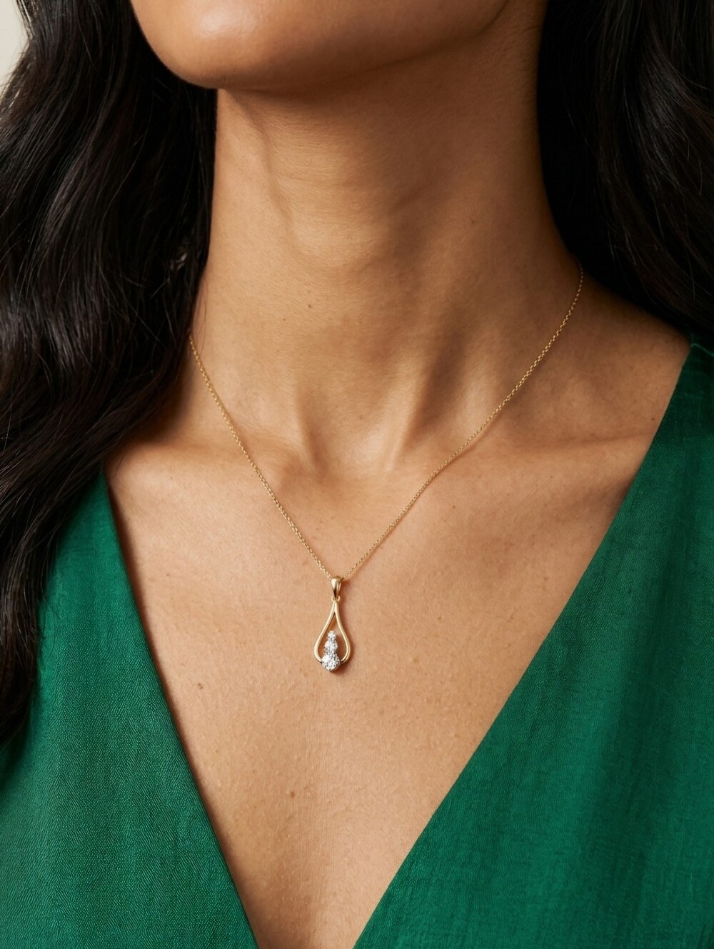 Moissanite Elegant Gold Necklace - Picture 4 of 8